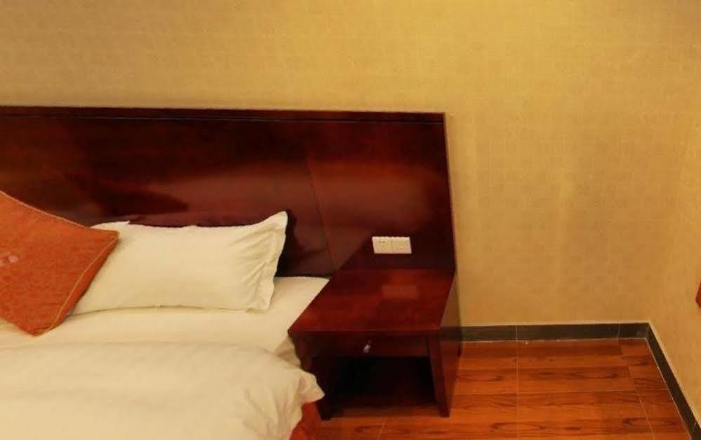 גואנגג'ואו Grand Villa Hotel מראה חיצוני תמונה